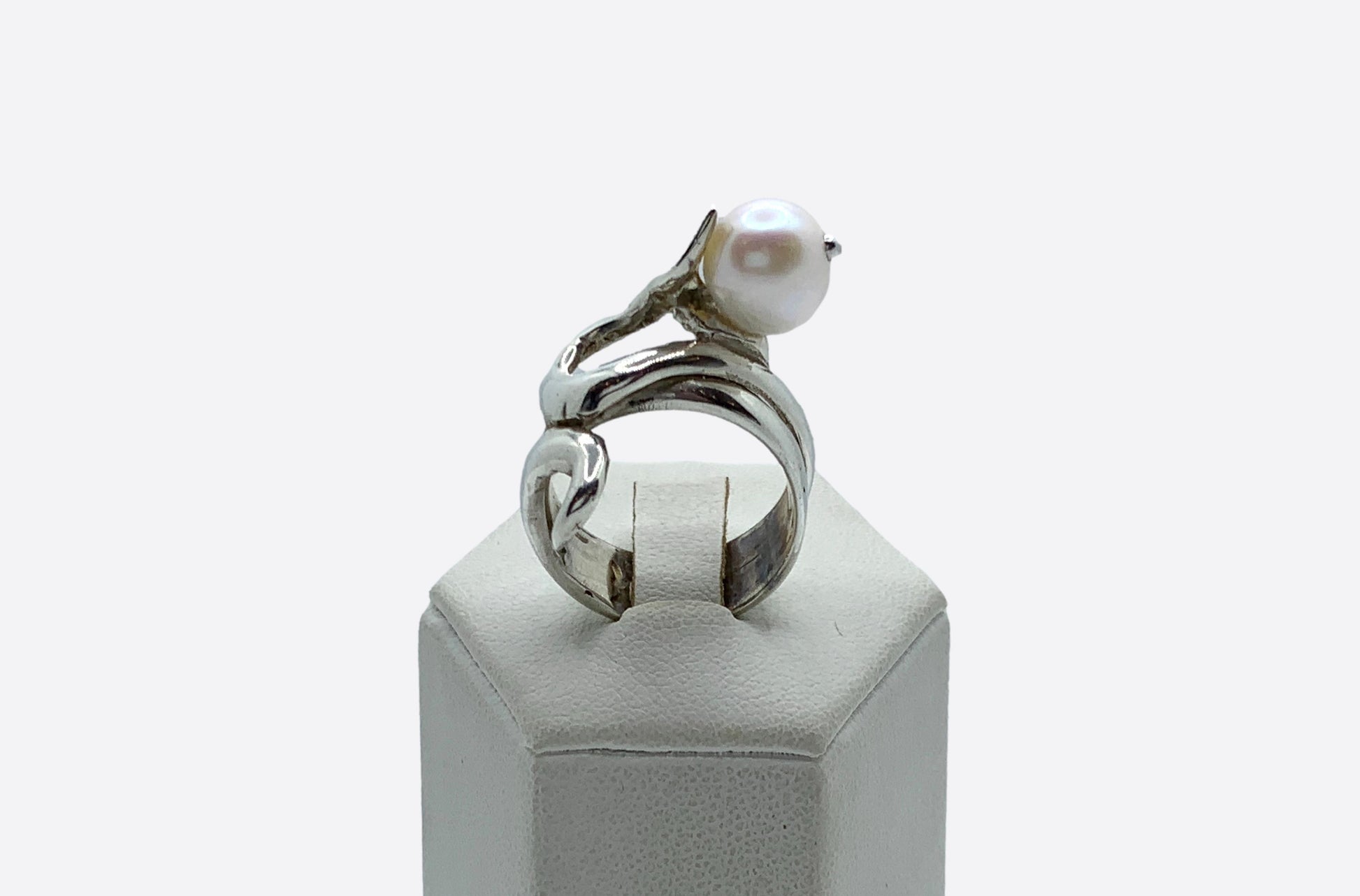 Anello artigianale Serpente in Argento con Perla